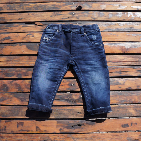 Neu! DIESEL Jeans Jogger - 9 Monate (74 cm)