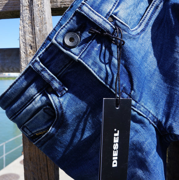 Neu! DIESEL Jeanshose - 8 Jahre Mädchen (128cm)