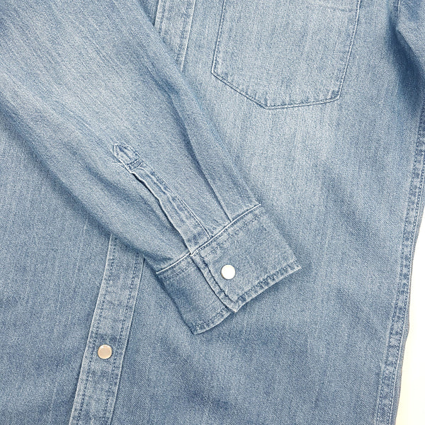 Neu mit Etiketten. LEVI's Jeanshemd - 10 Jahre (140 cm)